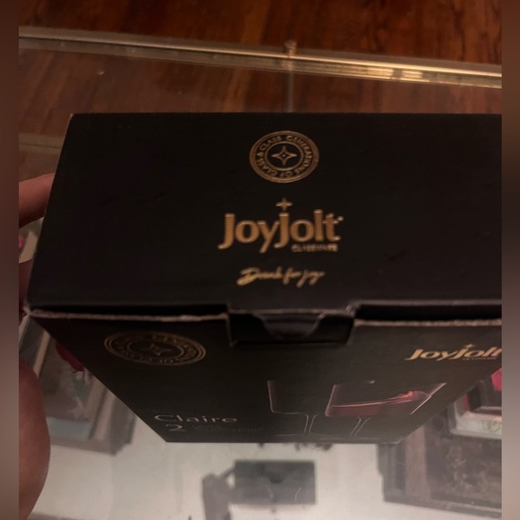 JoyJolt Glassware Set of Two Red Wine crystal Glasses, 14 Fl Oz, still in box! - Picture 3 of 3